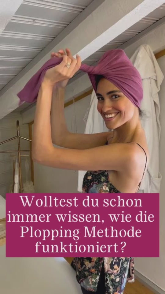 Die Plopping Methode mit einem Bambus Turban Handtuch von Curly N Covered